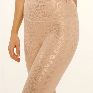 Rose gold leopard ZYIA leggings 8/10